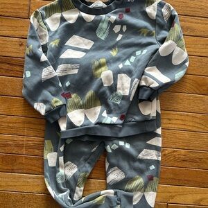 H&M toddler sweatsuit set